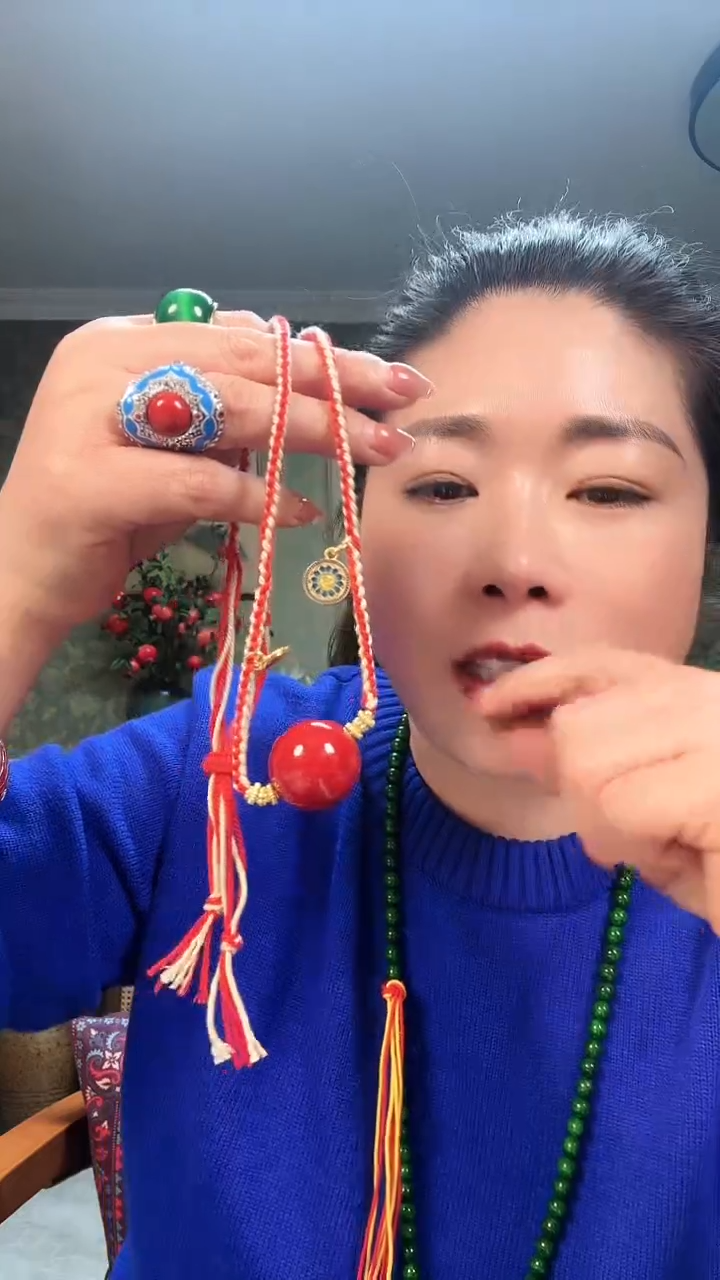 【闪购商品】树脂制品0000000T560