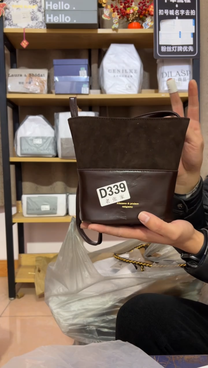 小牛剖层皮革老张家女包339