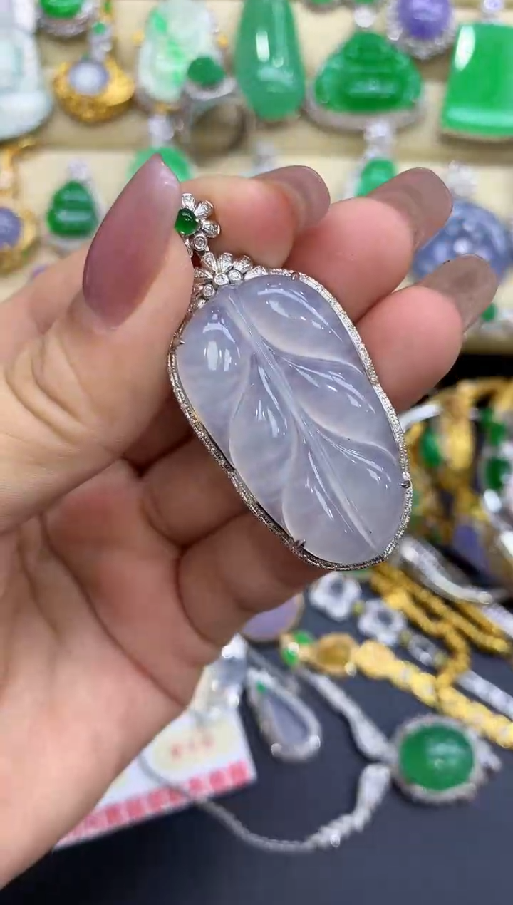 颈饰18K金镶嵌翡翠273-中国好珍宝