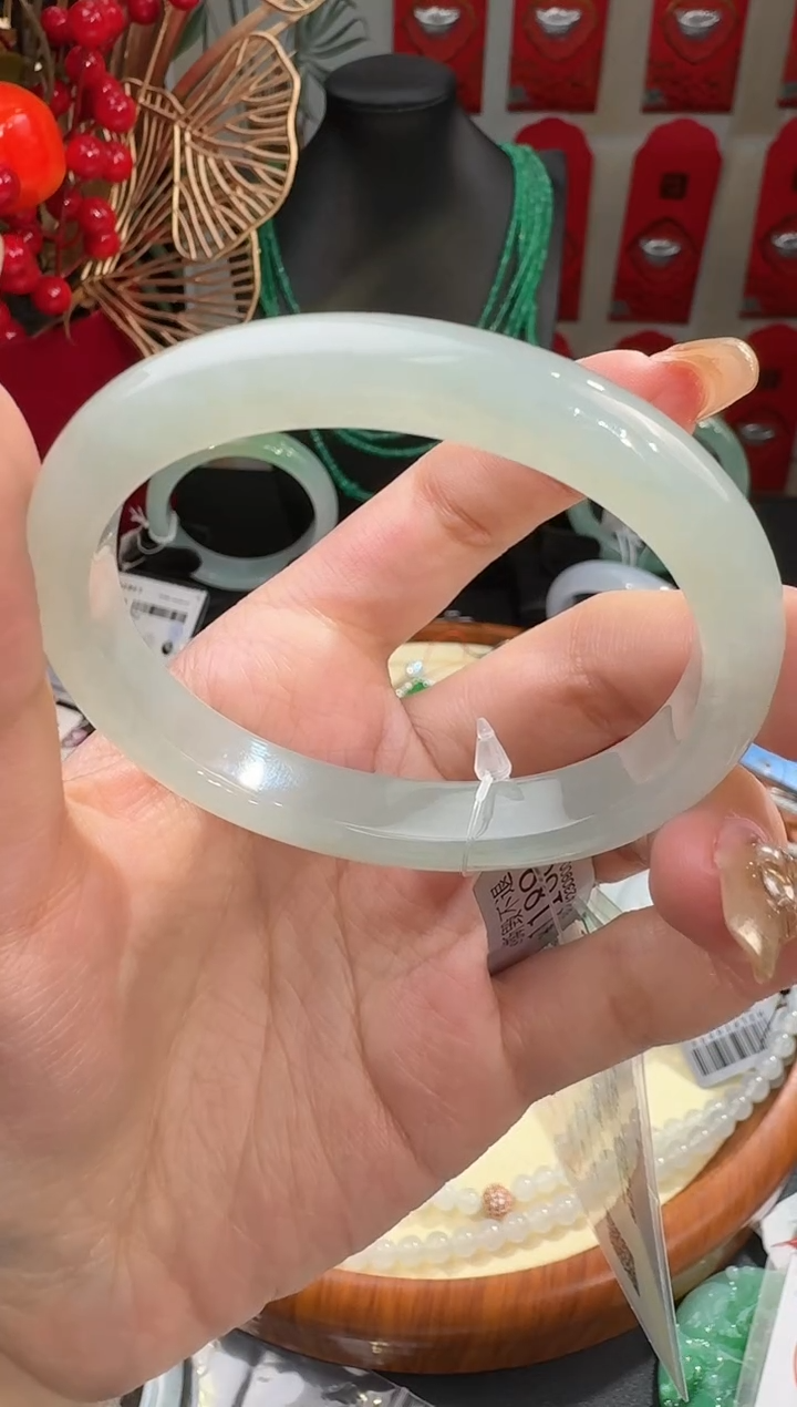 【闪购商品】翡翠手镯未镶嵌手镯