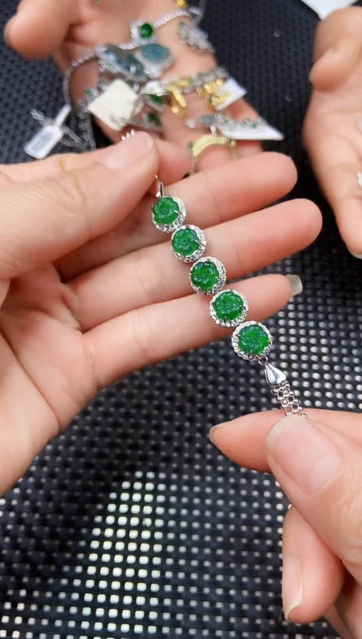 【闪购商品】未镶嵌翡翠手链1111111111