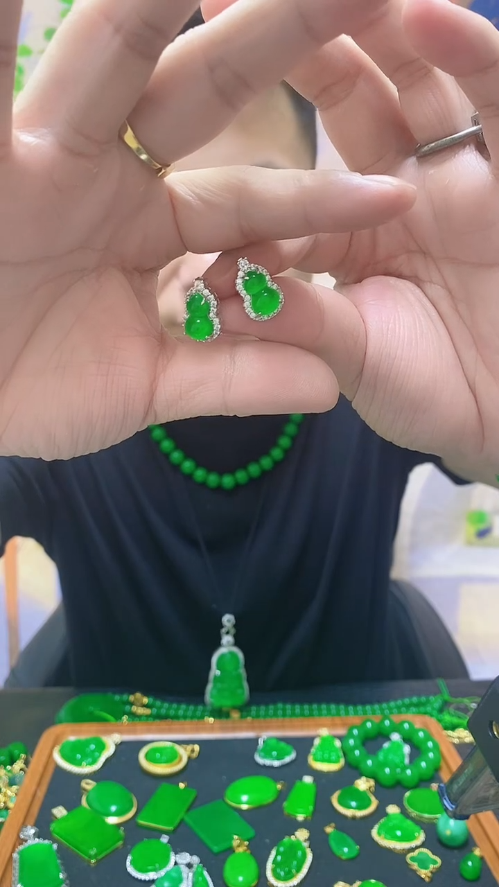 翡翠银S925镶嵌耳饰翡翠耳垢