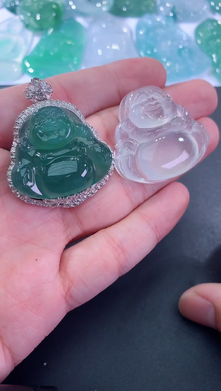 【闪购商品】翡翠颈饰未镶嵌欣赏链接