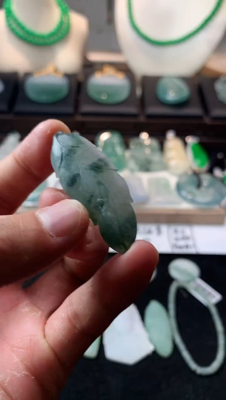 未镶嵌定制翡翠止*  4048毛货不退不换