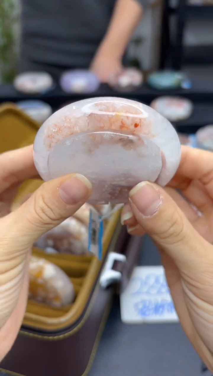 【闪购商品】石英质玉手镯未镶嵌A5(53圈赠送镯心)