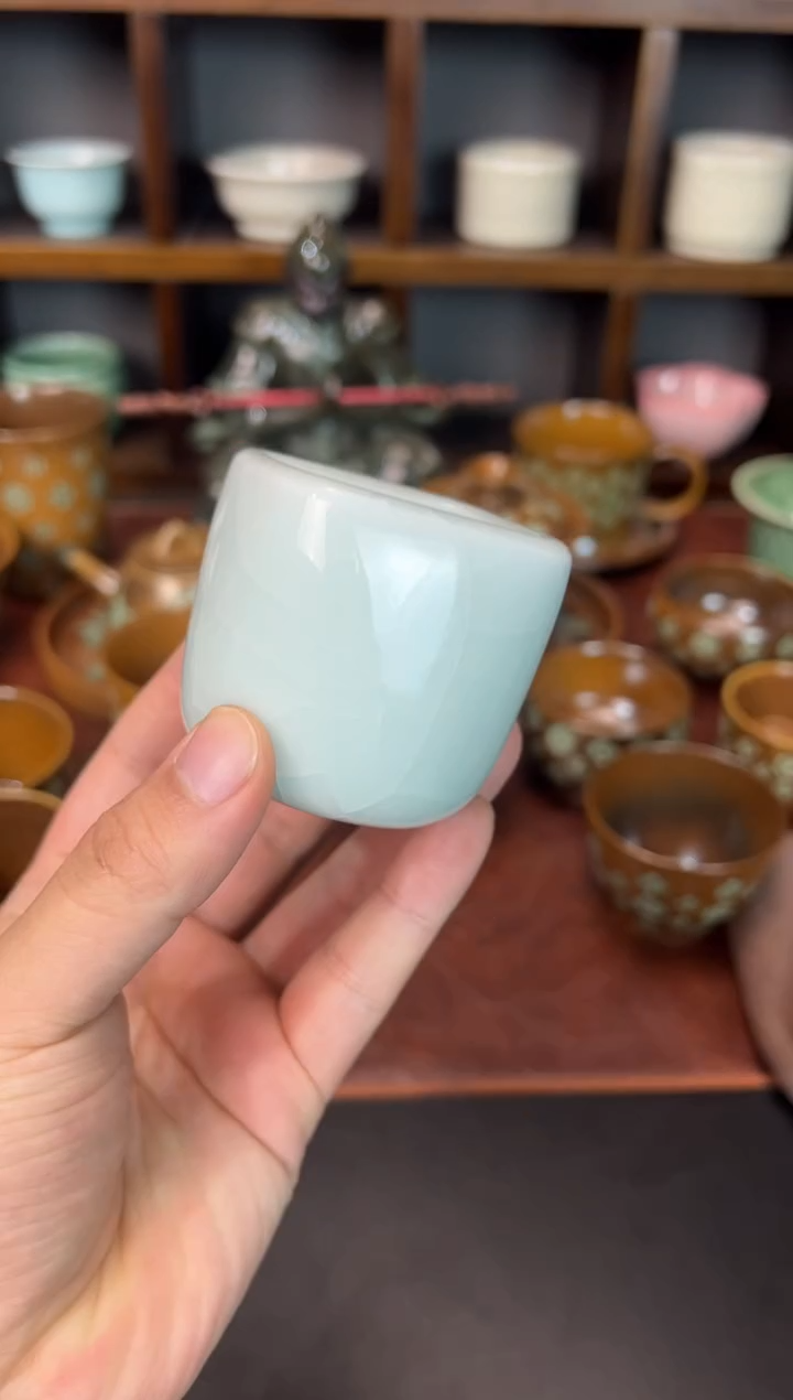 【闪购商品】杯月白釉小口杯全精品