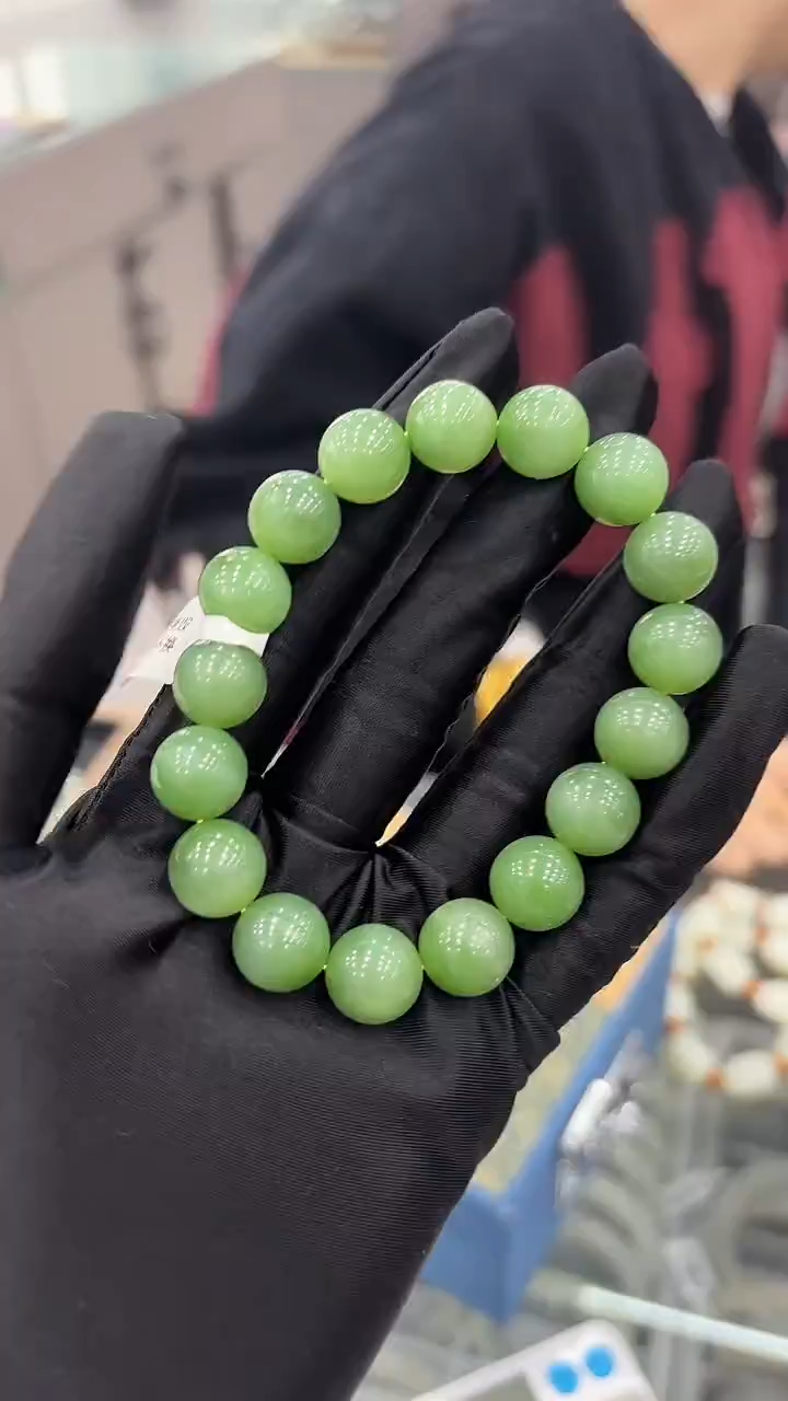 未镶嵌手串和田玉董小姐推荐 多样性发货 拍一发一by12