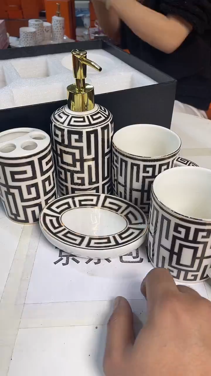 杯鸿辉家品牌瓷器，京东包邮！