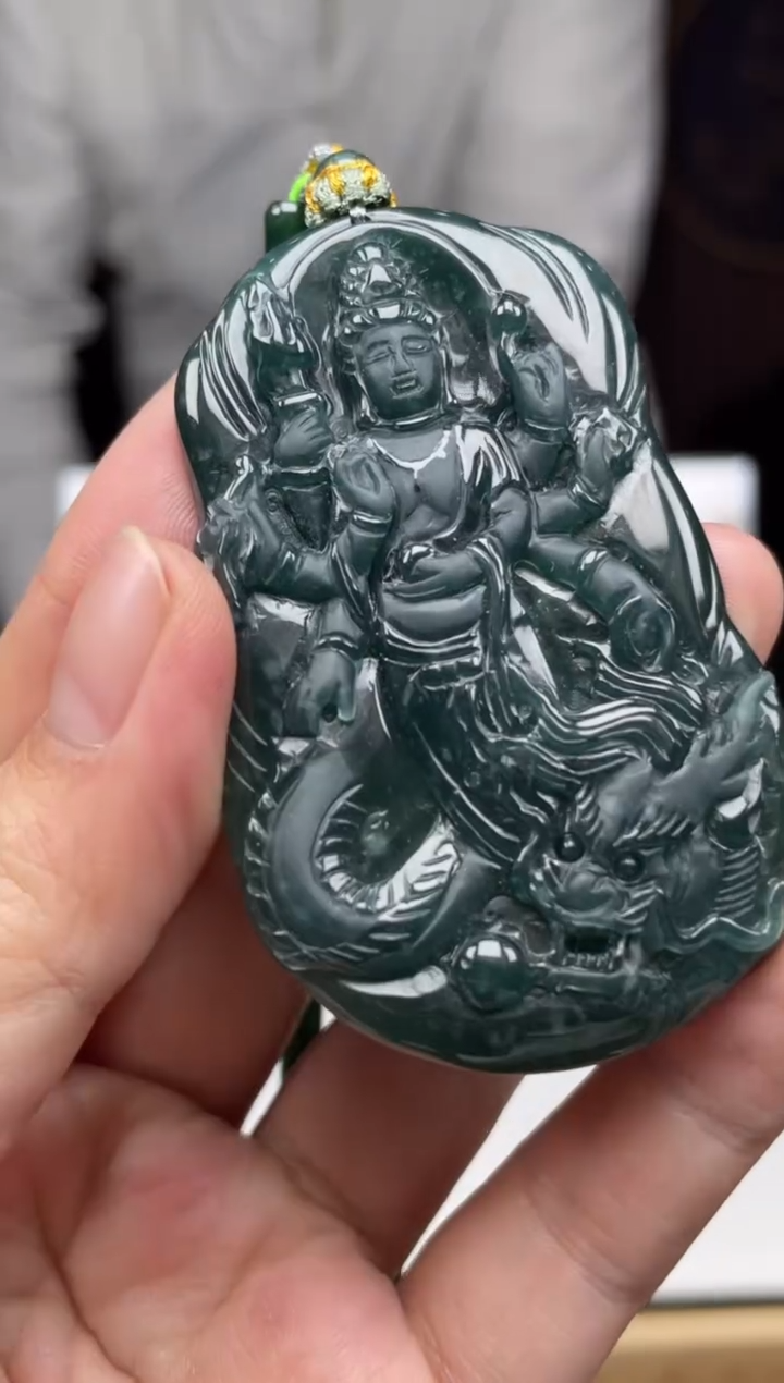 【闪购商品】翡翠颈饰未镶嵌      *78