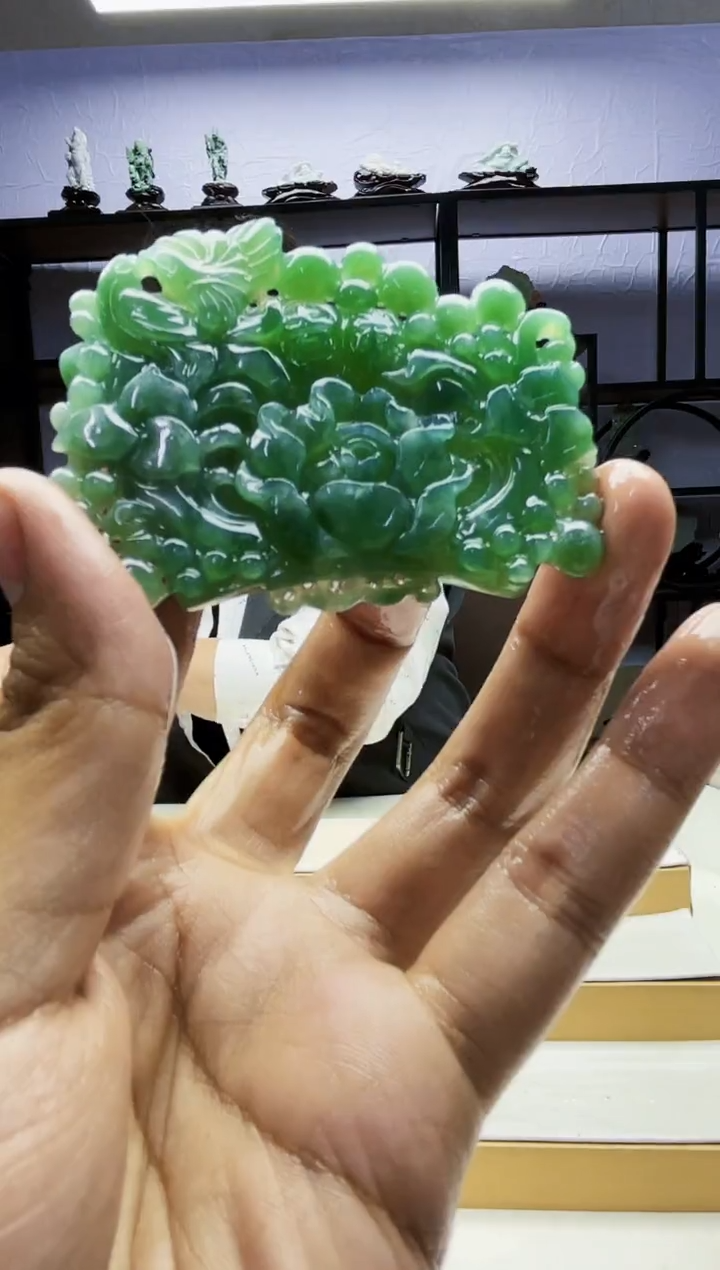 【闪购商品】定制翡翠未镶嵌毛货02220057