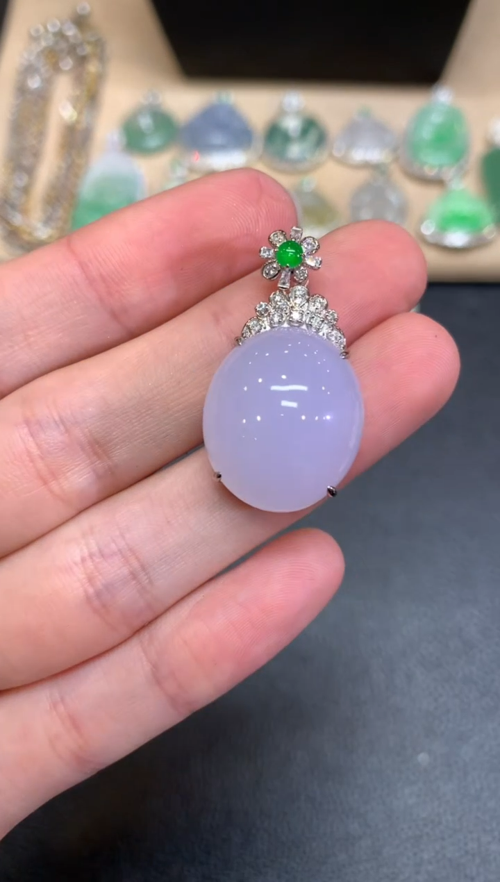 【闪购商品】翡翠颈饰18K金镶嵌蛋面【无服务费】