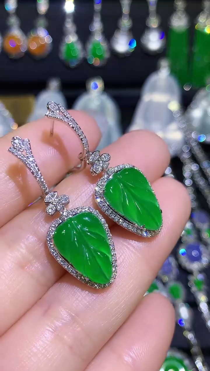 【闪购商品】翡翠耳饰18K金镶嵌高冰满绿金枝玉叶耳坠