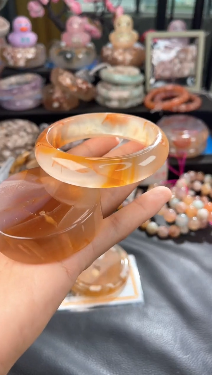 石英质玉手镯未镶嵌58