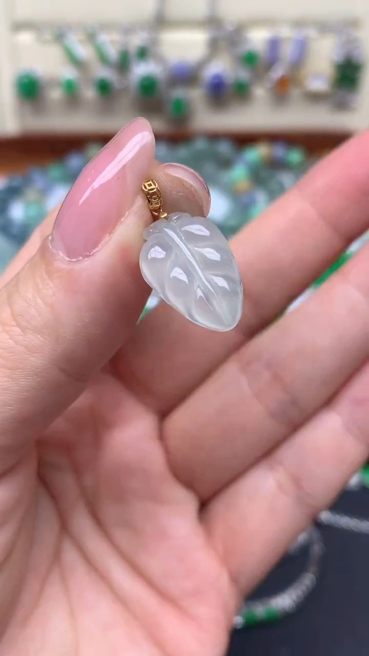 【闪购商品】翡翠颈饰18K金镶嵌10-天然翡翠