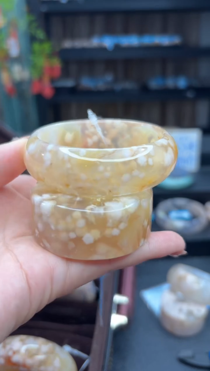 【闪购商品】石英质玉手镯未镶嵌655（54圈赠送镯心）