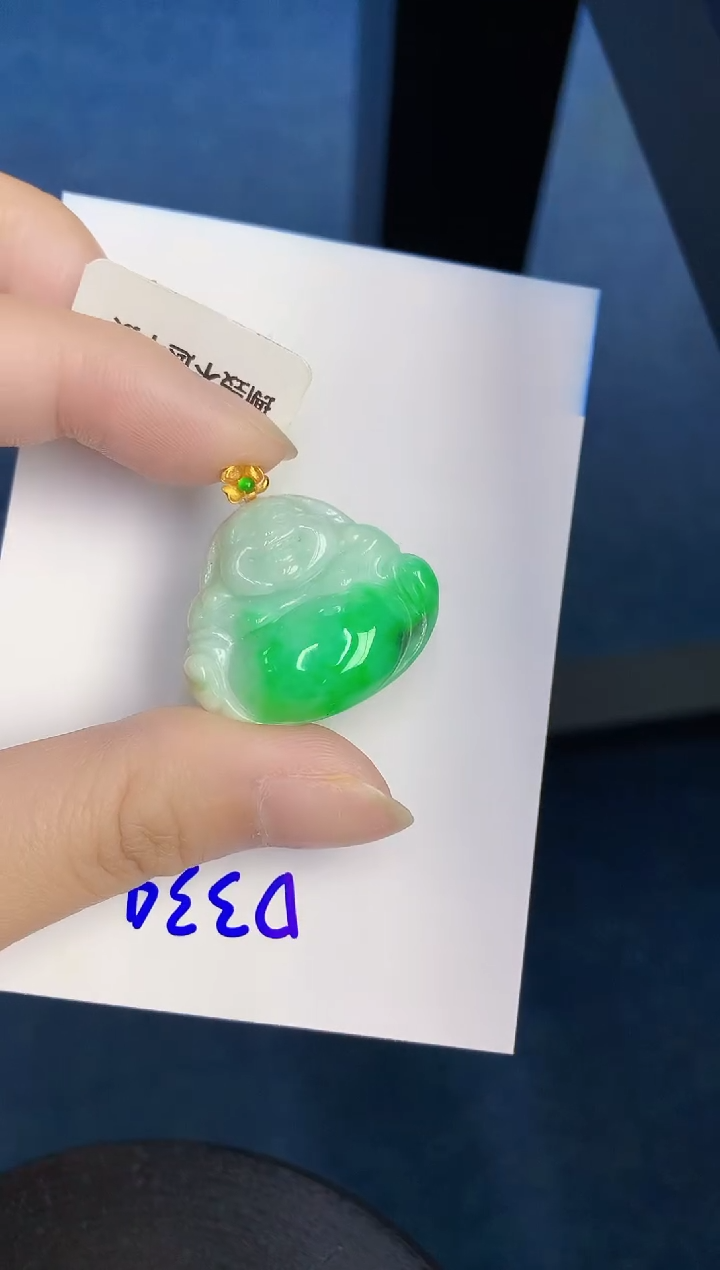 翡翠18K金镶嵌颈饰000000000