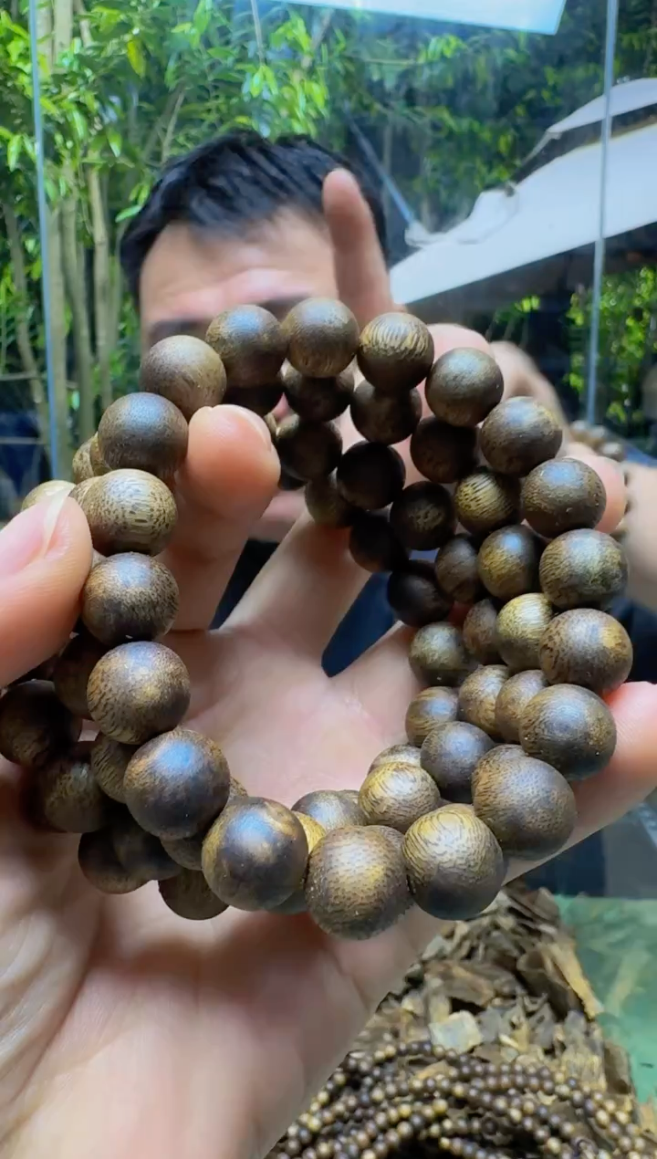 沉香碎屑沉香➕陆河圆珠1.1*9多样性发1