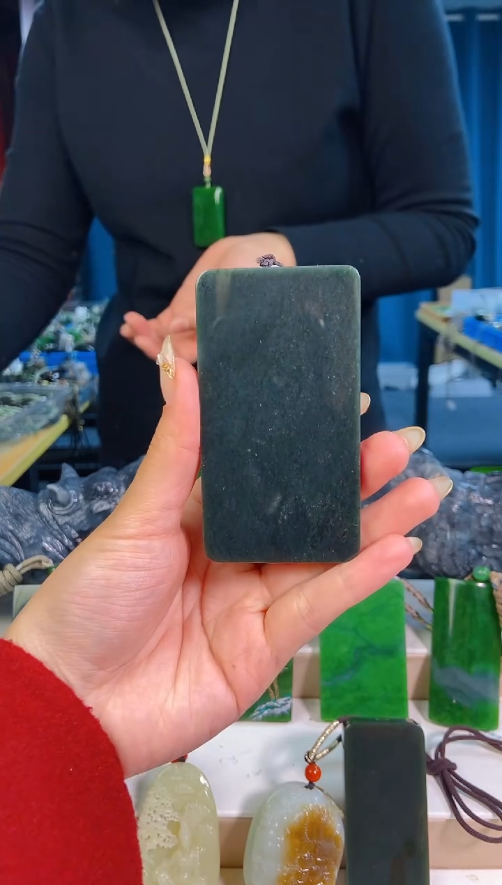 【闪购商品】和田玉未镶嵌挂件1