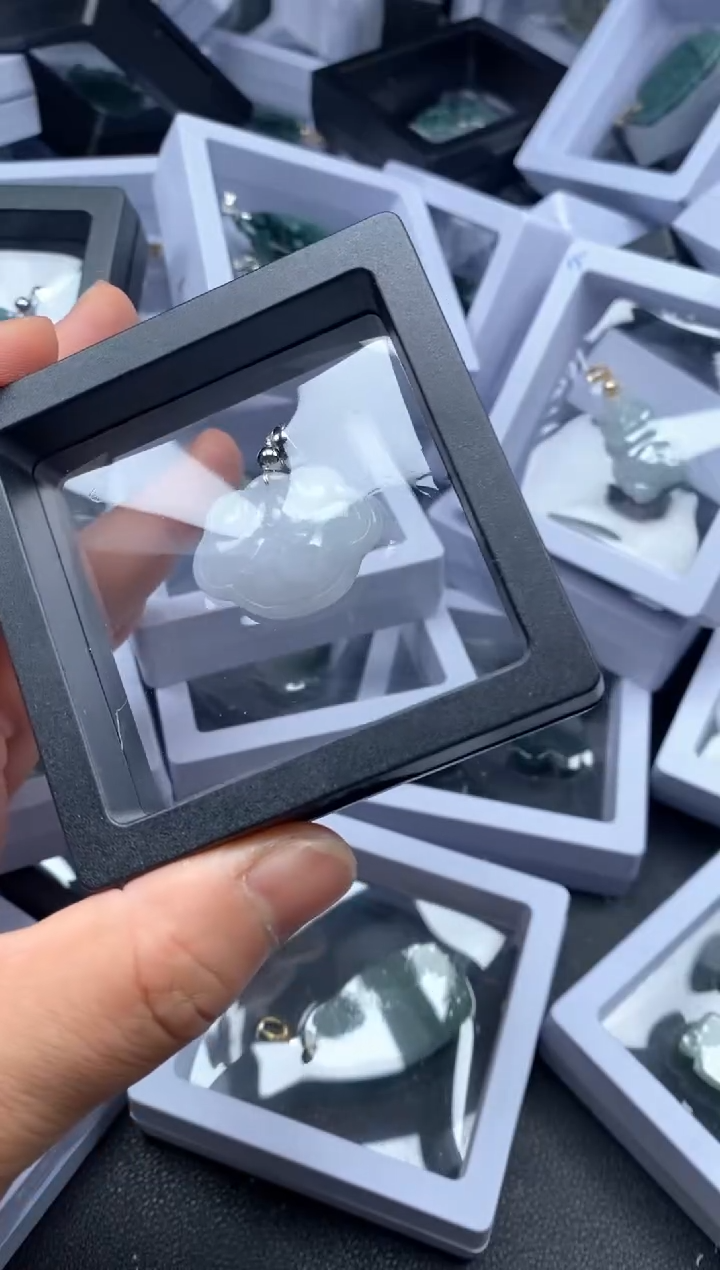 【闪购商品】翡翠吊坠(不含链)未镶嵌39243