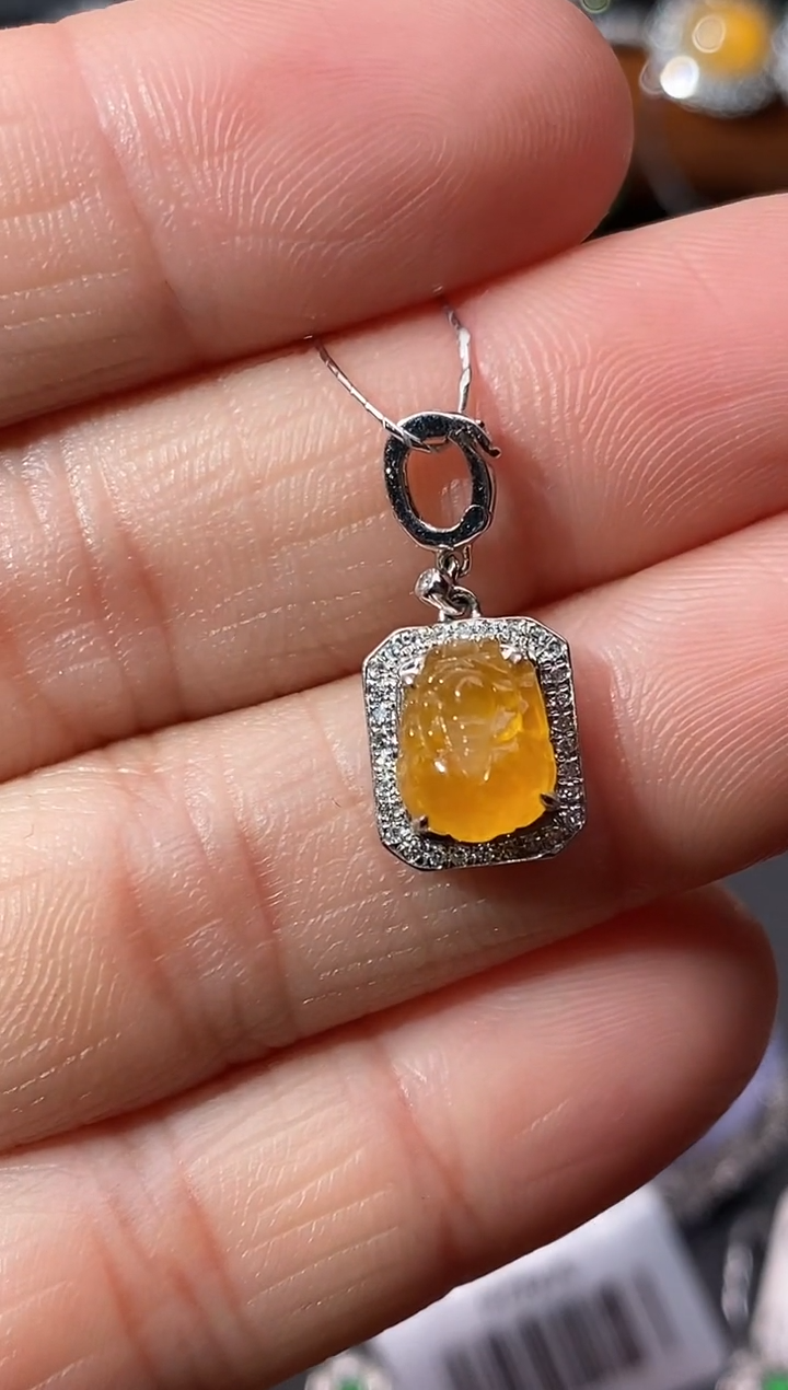 【闪购商品】翡翠吊坠(不含链)18K金镶嵌吊坠