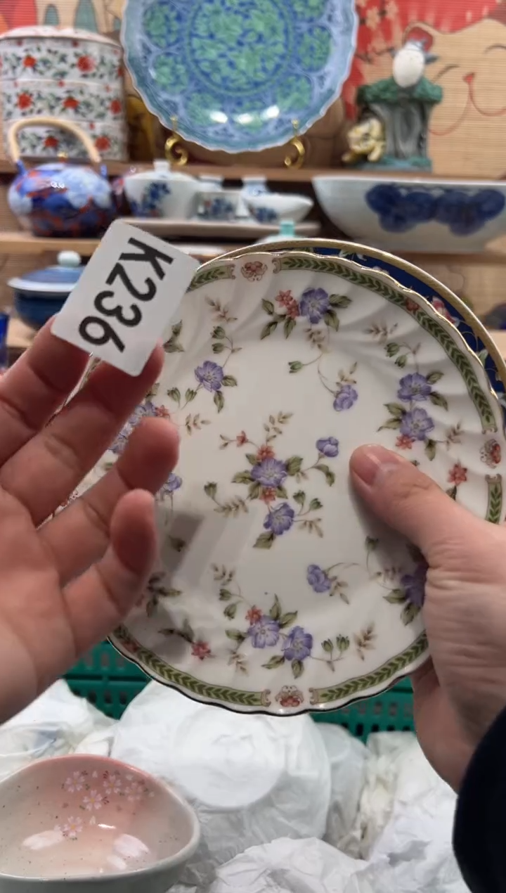 瓷片芳**人瓷片------K236