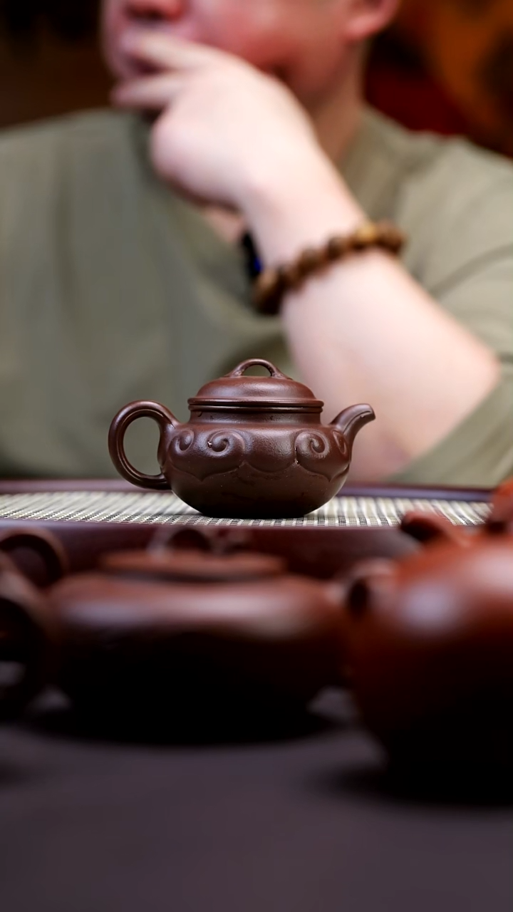 茶壶紫砂紫砂茶壶（如意仿古）