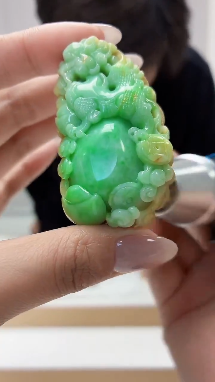 未镶嵌定制翡翠5145MM-毛货挂件87