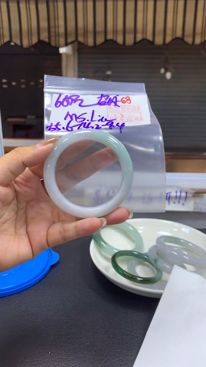 未镶嵌定制翡翠M****?毛货需精细抛光+拍一发一+68