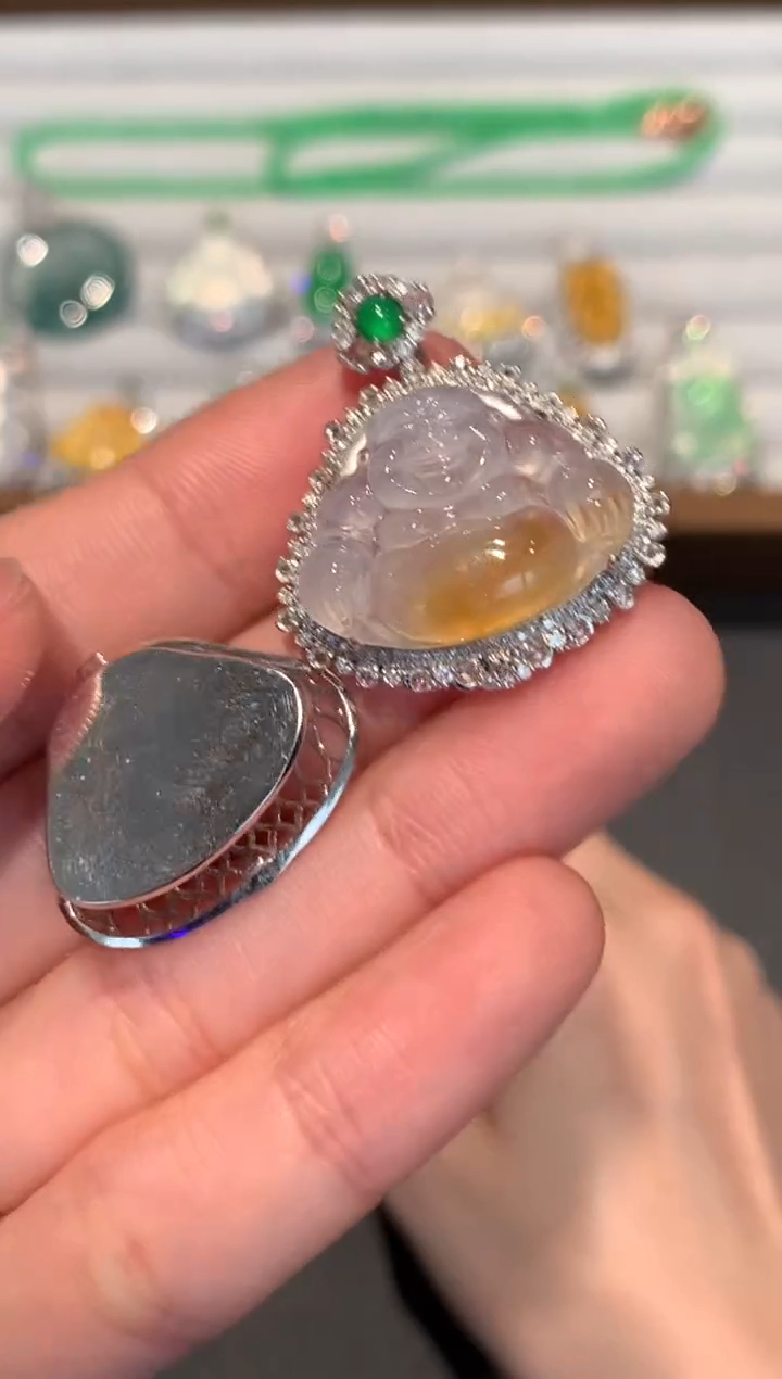 【闪购商品】翡翠吊坠(不含链)18K金镶嵌18800