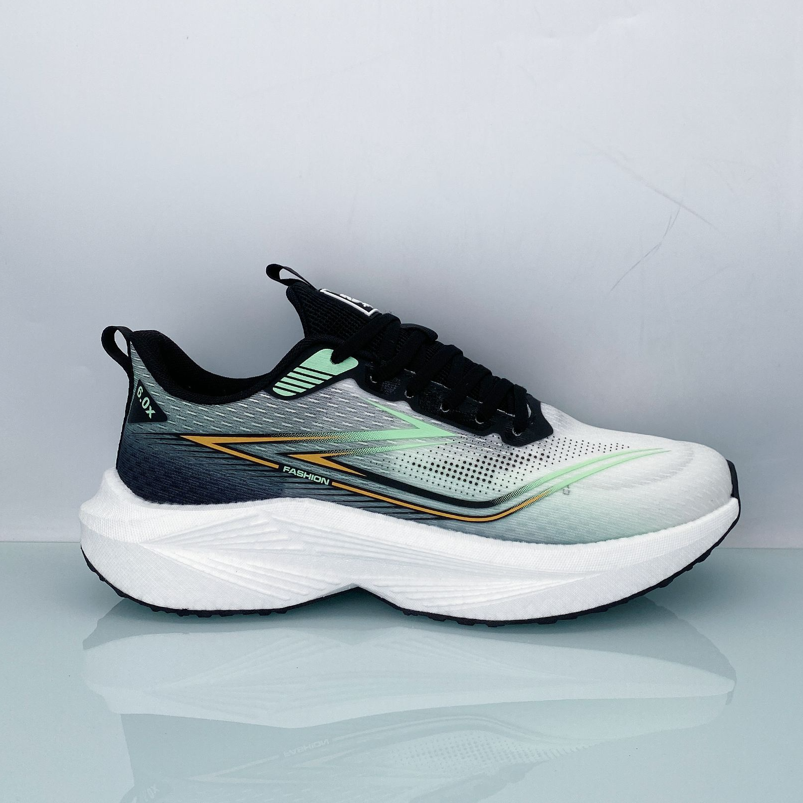 【一森家】夏季新款轻便透气百搭舒适时尚运动休闲跑步鞋8510-3