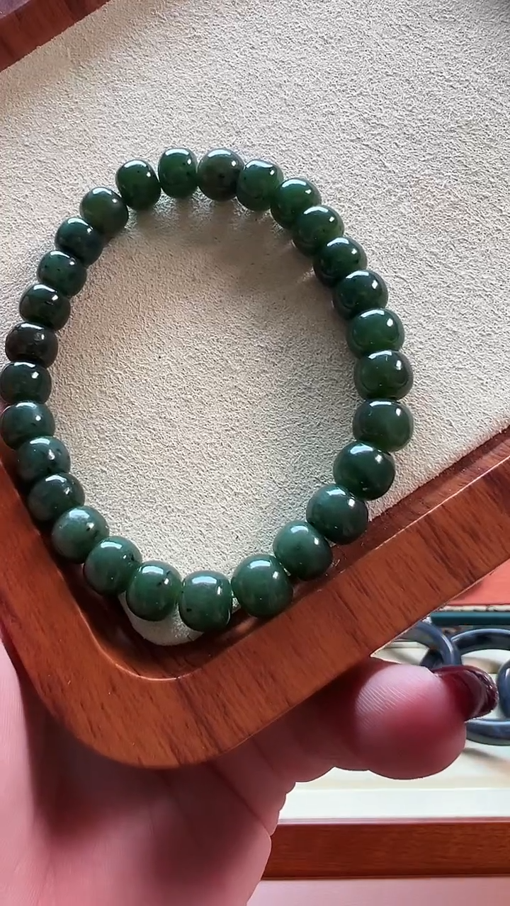 手串未镶嵌和田玉8mm碧玉菠菜绿老型单圈