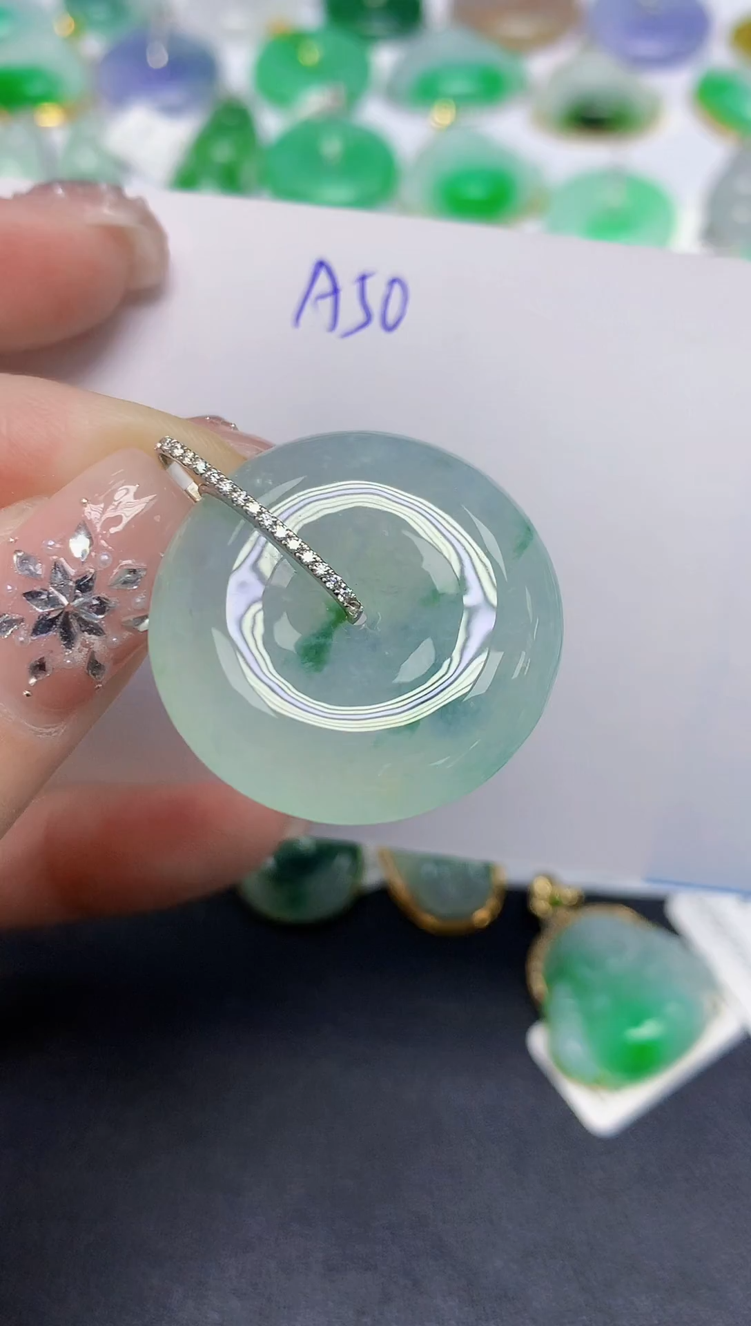 颈饰18K金镶嵌翡翠天然缅甸翡翠A货翡翠百元以上9元证书费自理