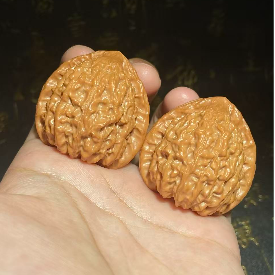 文玩核桃把件金牛边38肚35高38.5