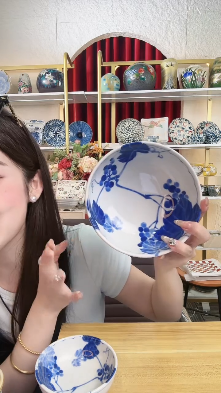 陶瓷蓝染葡萄16.5cm钵一个