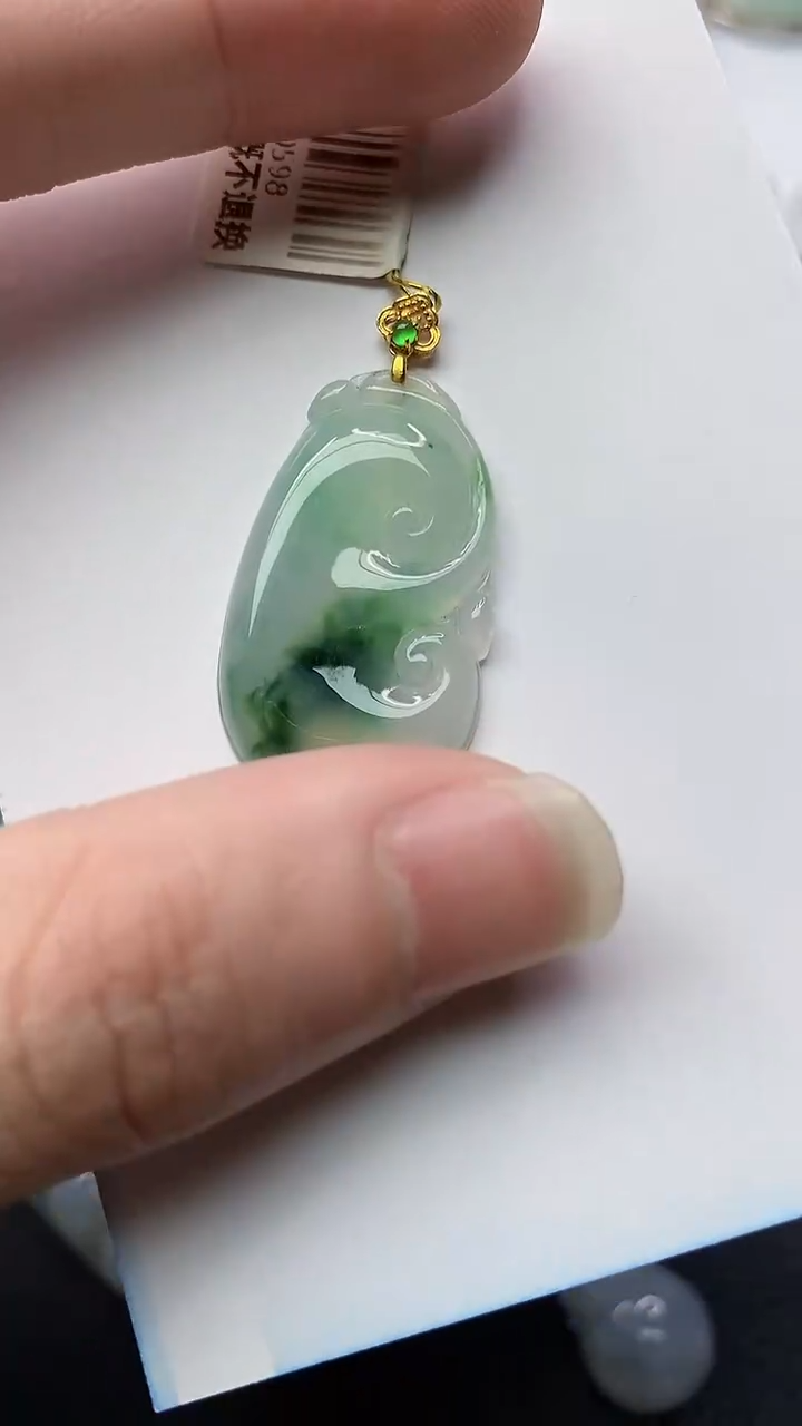 【闪购商品】翡翠颈饰18K金镶嵌58.........