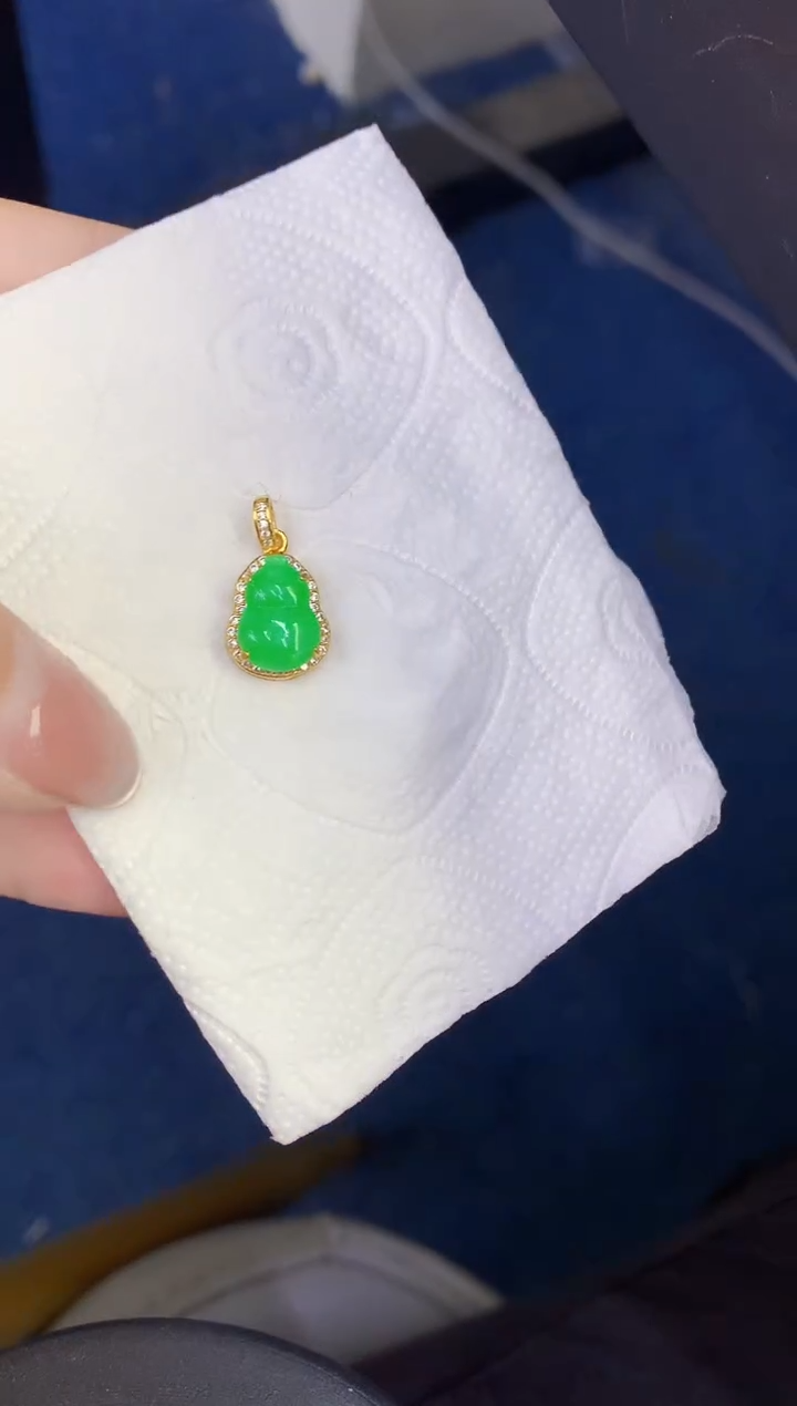 颈饰未镶嵌翡翠缅甸天然翡翠a货