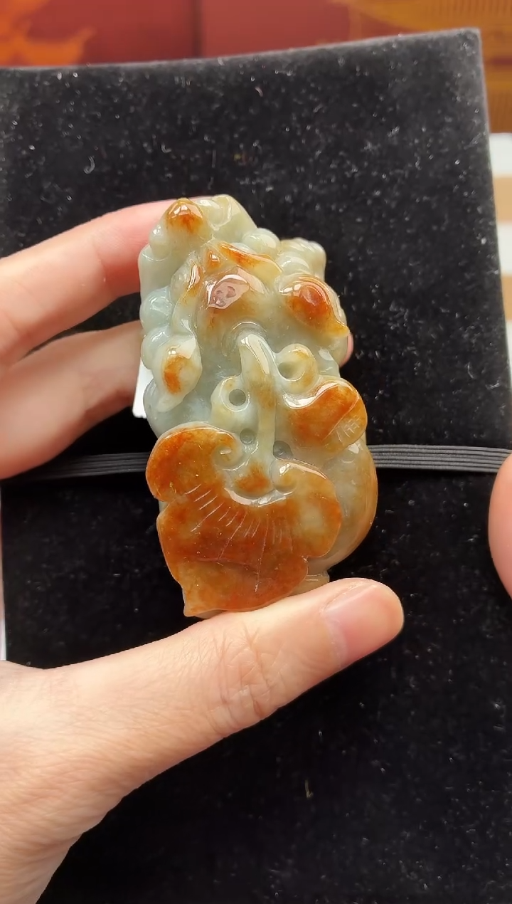 颈饰未镶嵌翡翠貔貅