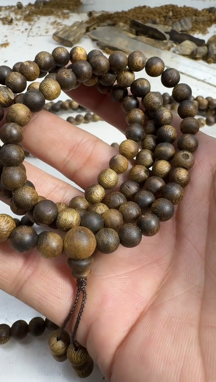 沉香手串奇楠沉香0.7规格多圈虫漏16克