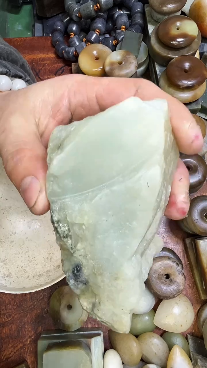 未镶嵌和田玉珠宝半成品1