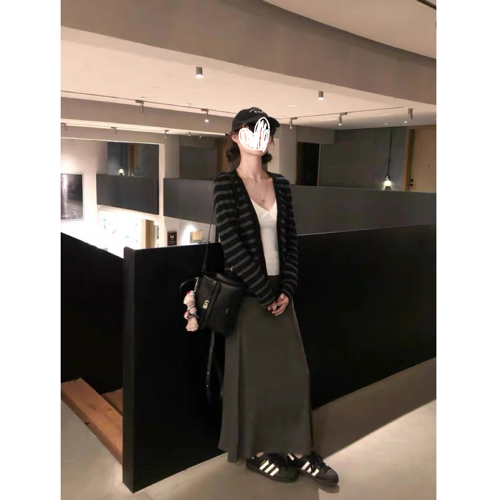 韩系软糯V领长袖毛衣针织开衫女百搭修身薄款外套高腰显瘦半身裙