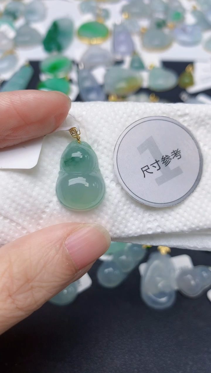 颈饰18K金镶嵌翡翠天然缅甸A货翡翠