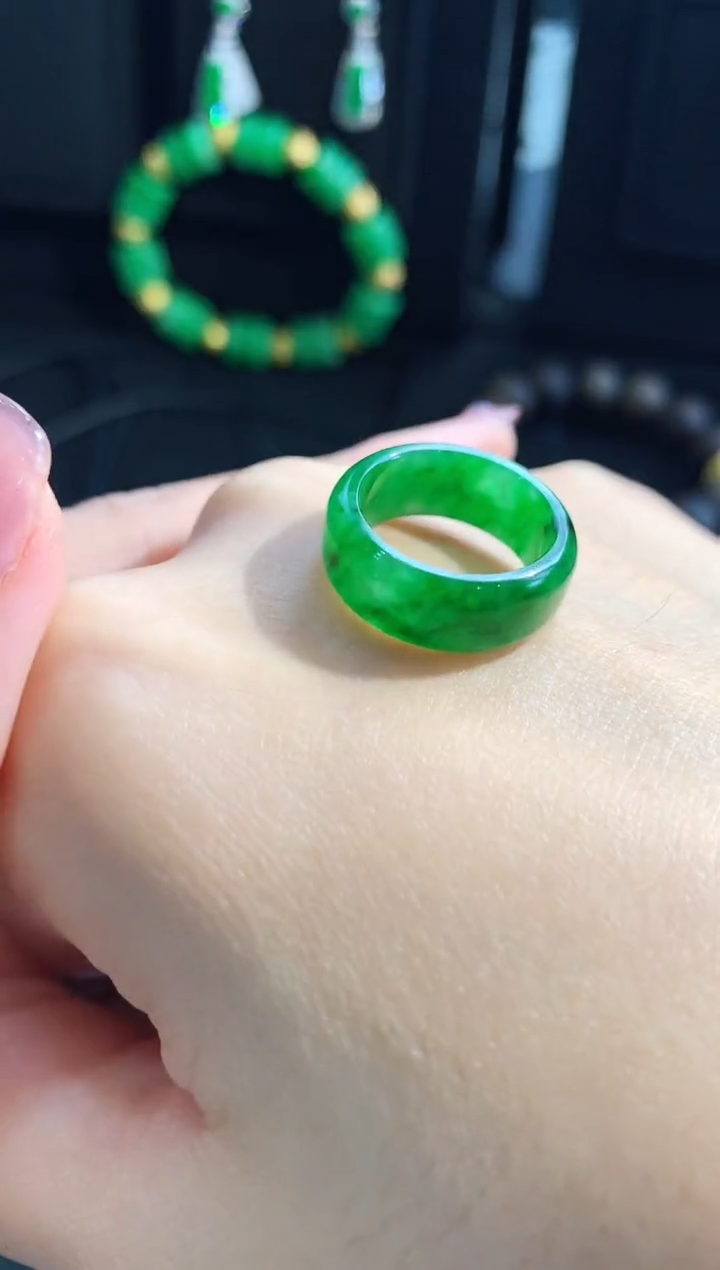 【闪购商品】翡翠颈饰未镶嵌吊坠