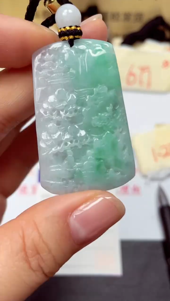 颈饰未镶嵌翡翠天然缅甸翡翠A货