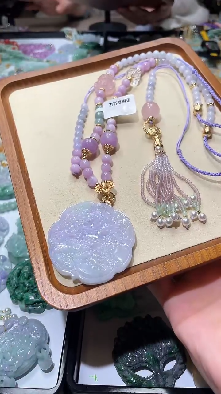 【闪购商品】翡翠颈饰未镶嵌吊坠