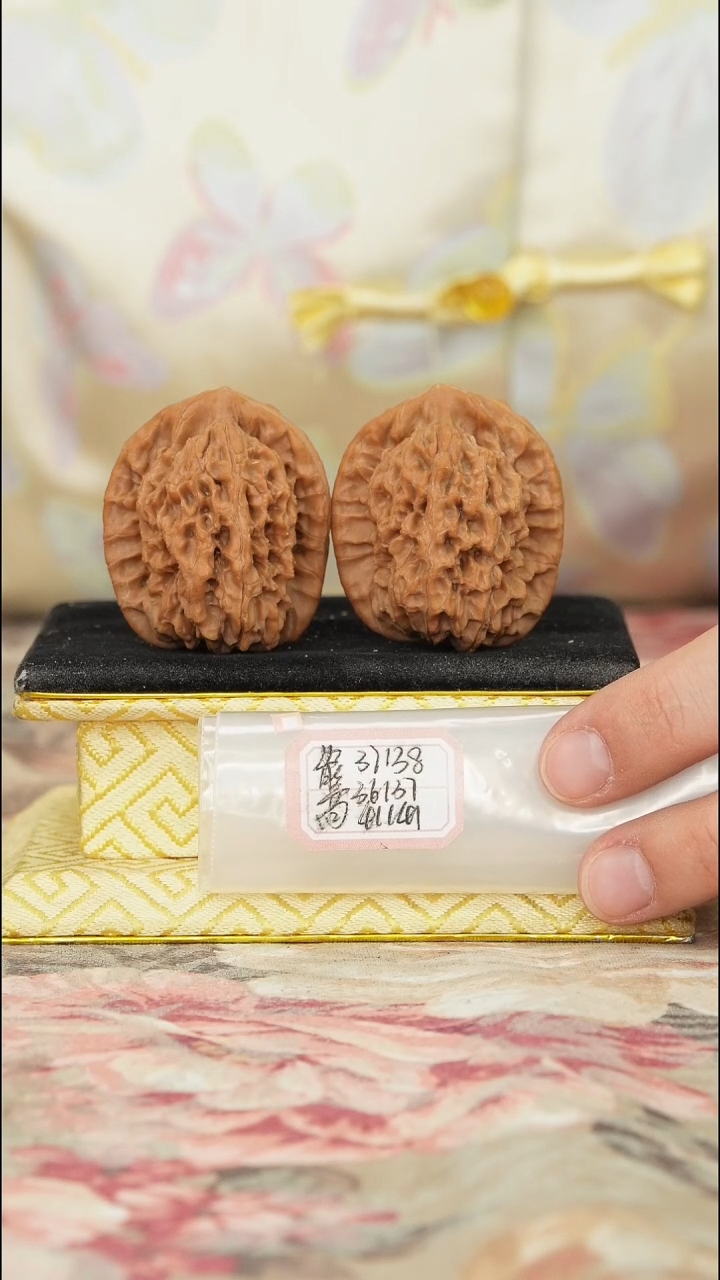 【闪购商品】文玩核桃把件非嫁接马老四