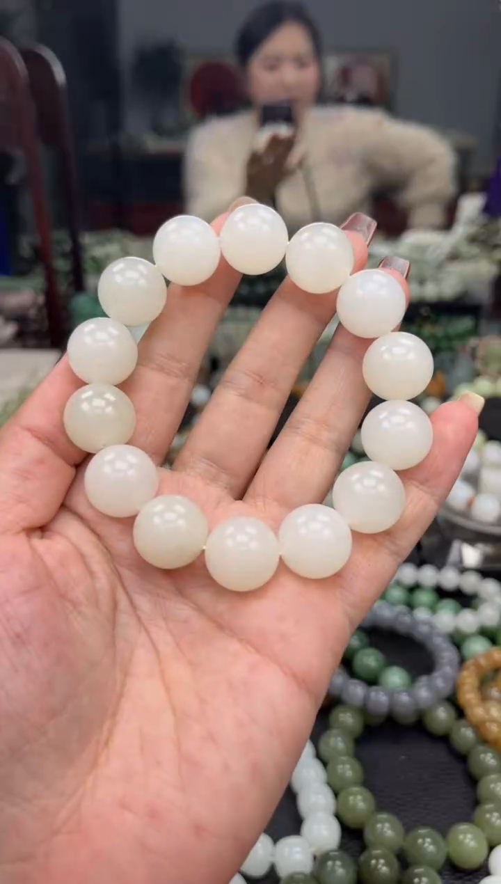 【闪购商品】和田玉手串未镶嵌冰白玉卡16