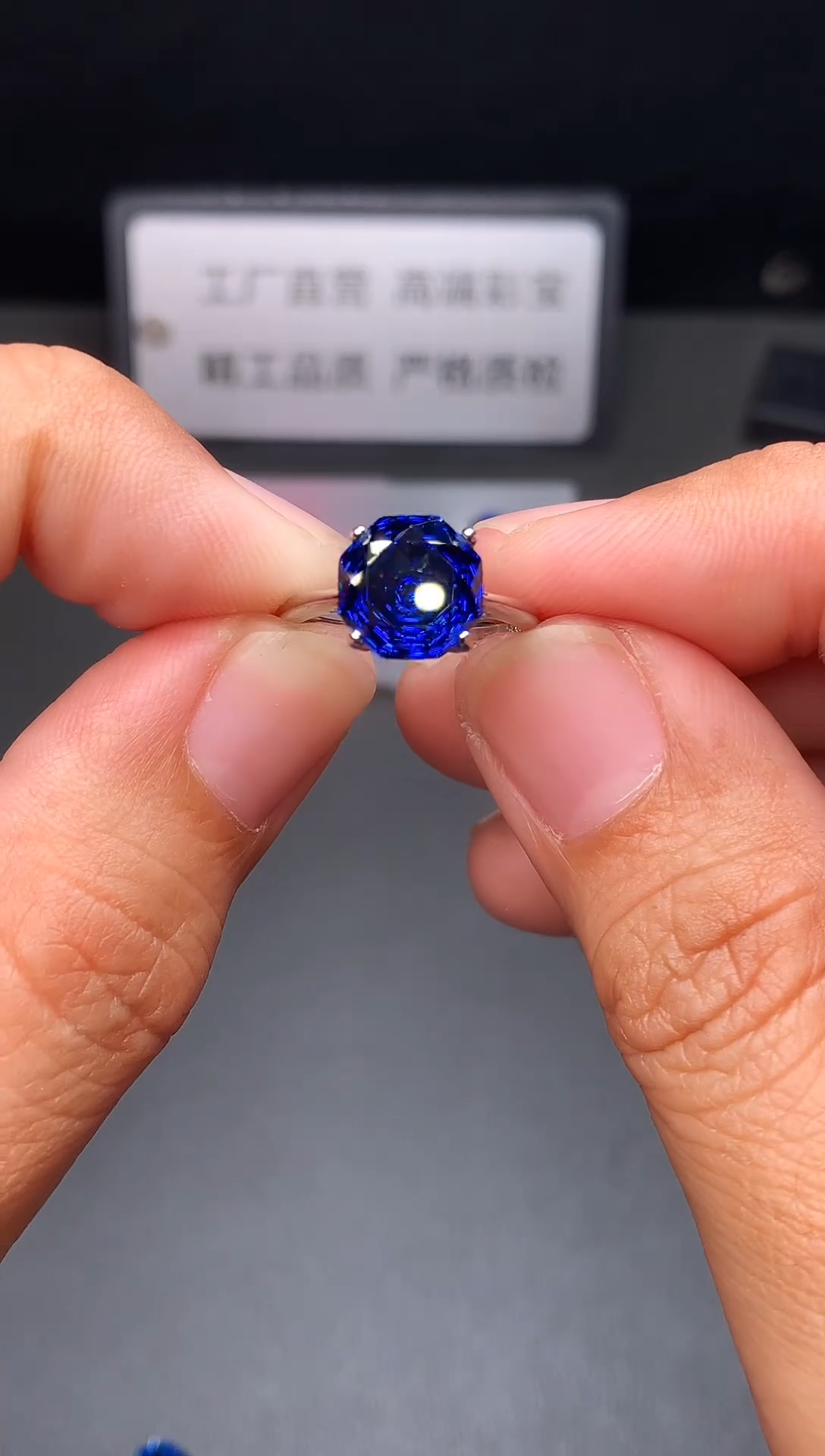 银S925镶嵌戒指托帕石11