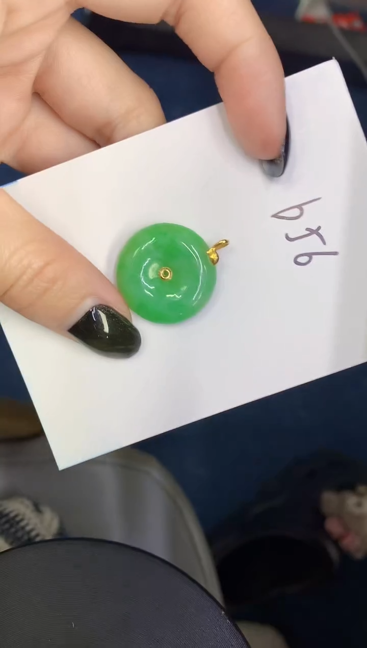 【闪购商品】翡翠18K金镶嵌颈饰0000000000