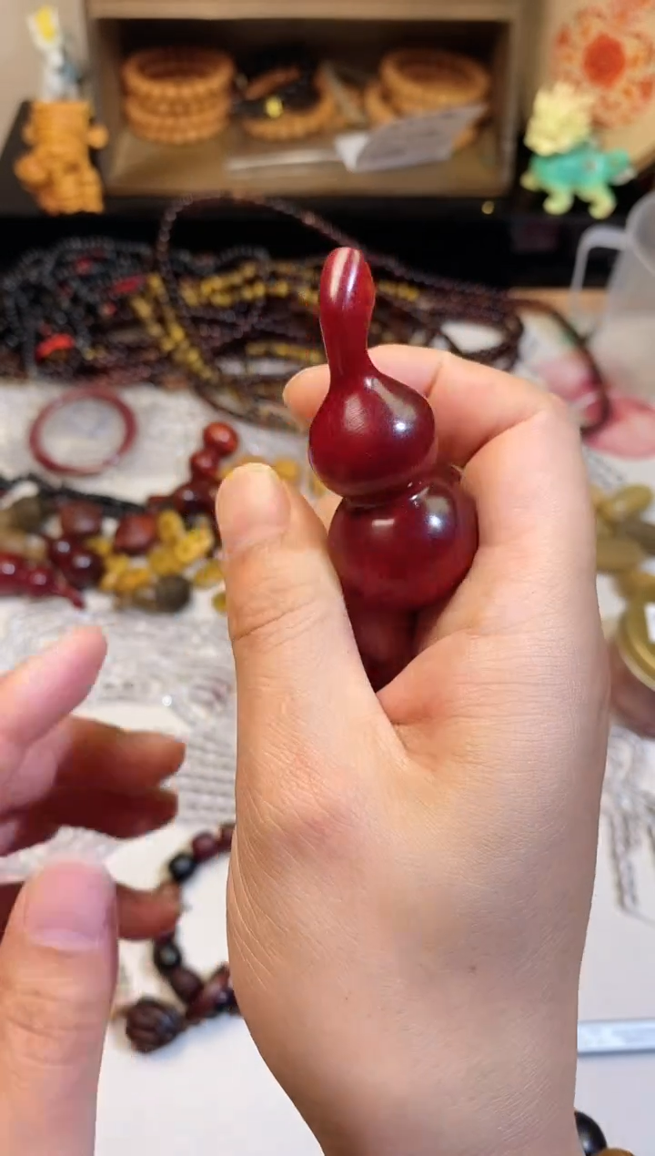 【闪购商品】非洲檀香把件大葫芦小叶