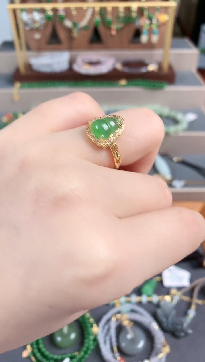 银S925镶嵌戒指和田玉14